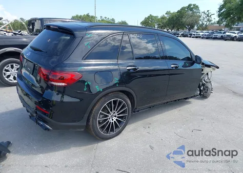 2022 Mercedes-Benz Glc 300 Suv z USA, uszkodzony, nr VIN W1N0G8DBXNV370574